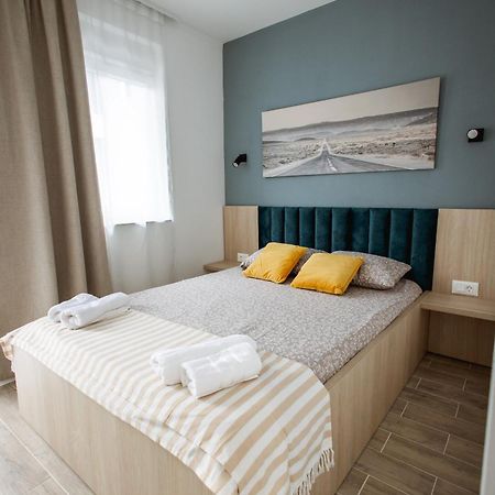 Cozy Studio Apartment In Osijek - Self Check In Extérieur photo