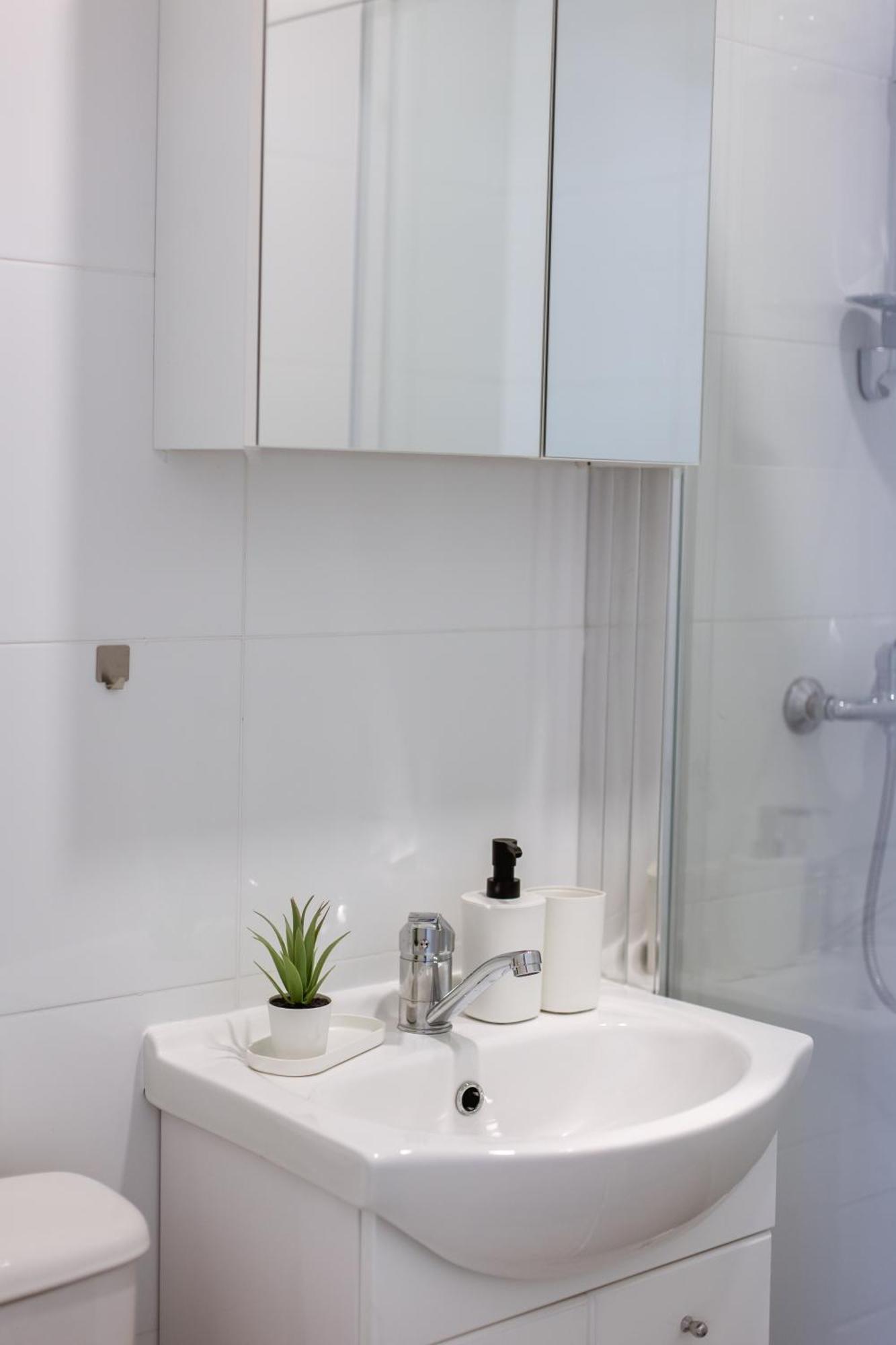Cozy Studio Apartment In Osijek - Self Check In Extérieur photo