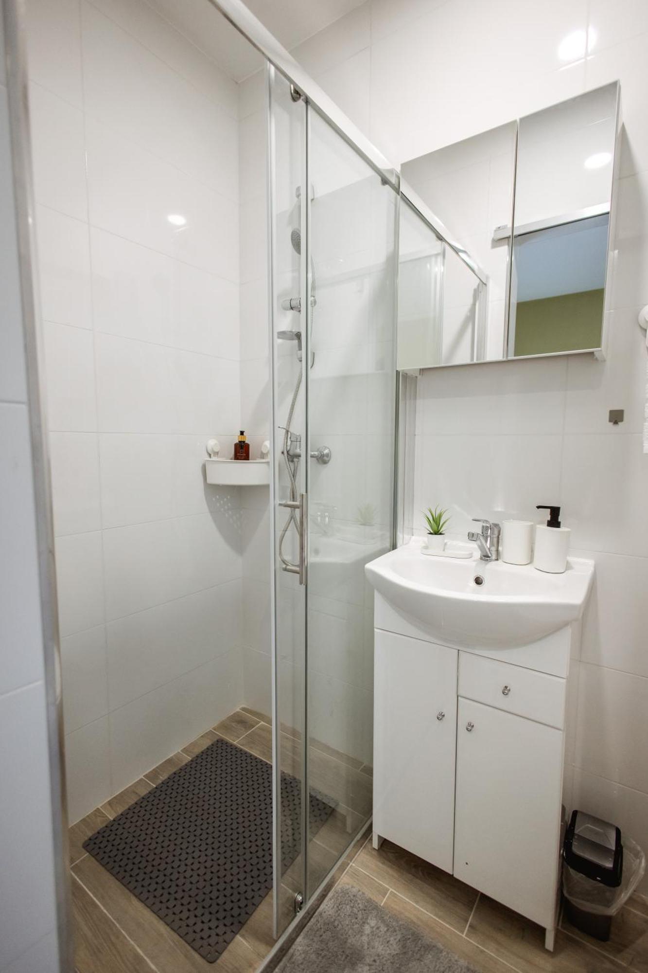 Cozy Studio Apartment In Osijek - Self Check In Extérieur photo