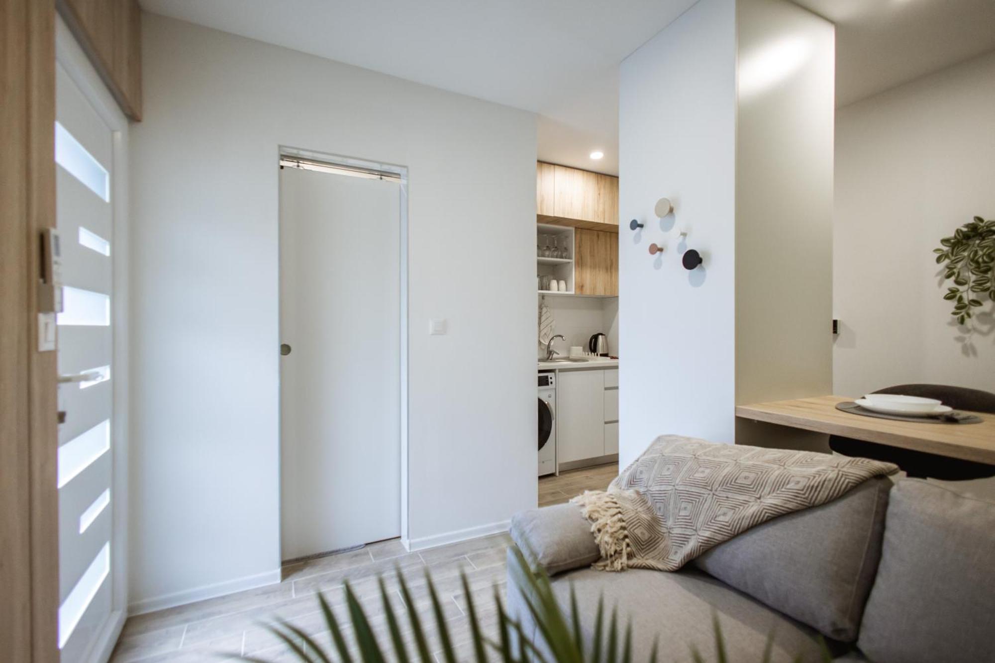 Cozy Studio Apartment In Osijek - Self Check In Extérieur photo