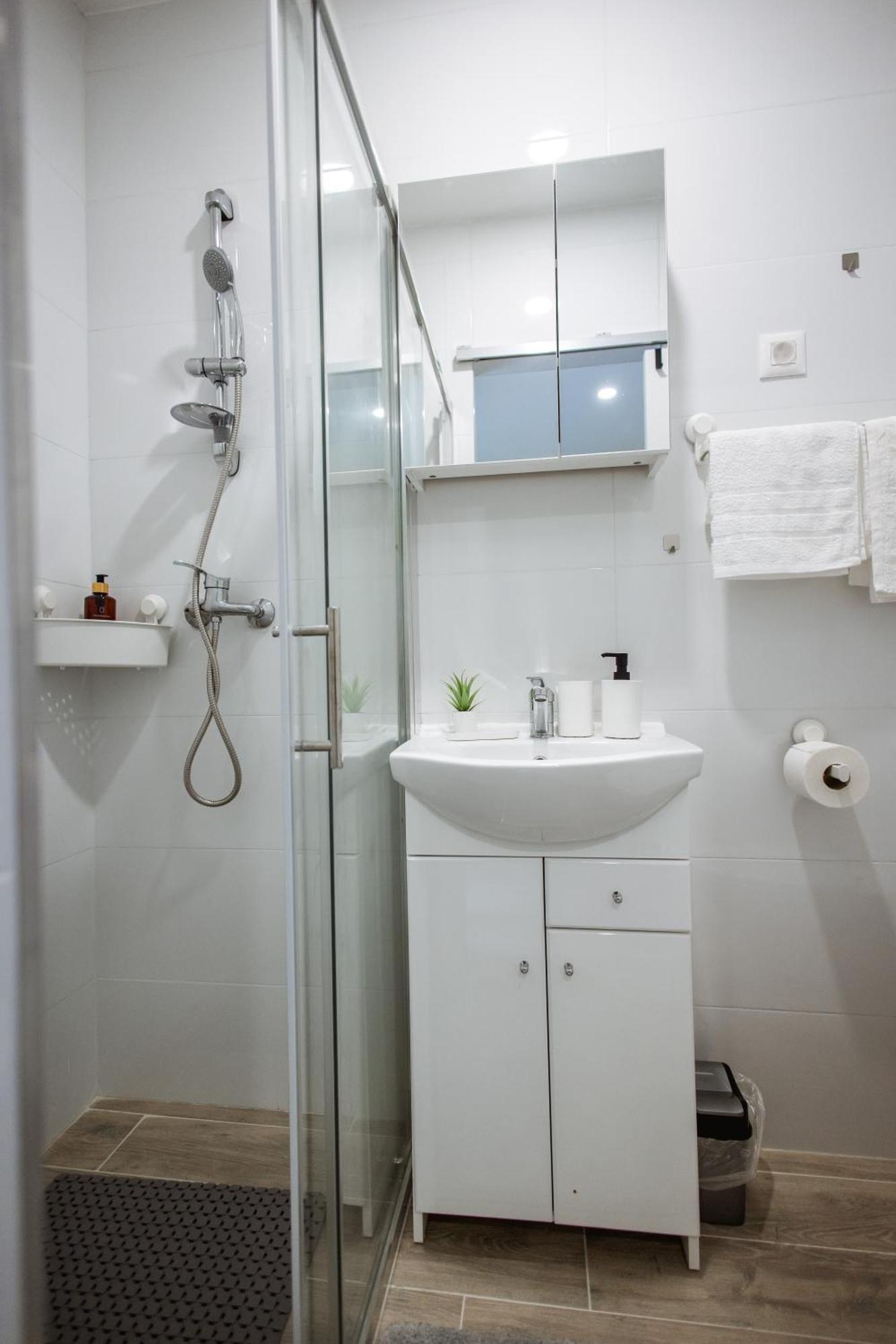 Cozy Studio Apartment In Osijek - Self Check In Extérieur photo